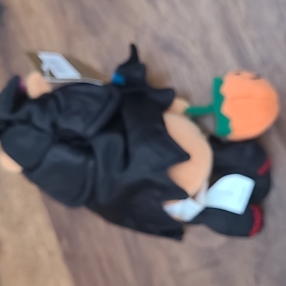 2000 Disney Store Winnie The Pooh Witch Pooh 8"  Mini Bean Bag Plush - Picture 2 of 3